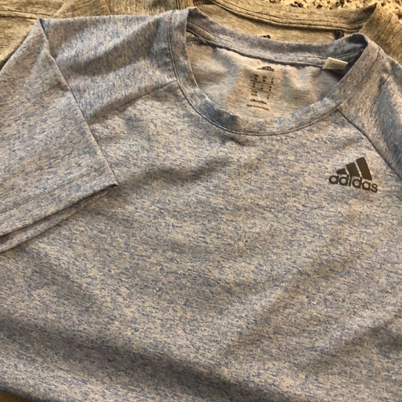 Set of 2 Adidas climalite shirts - Picture 3 of 4